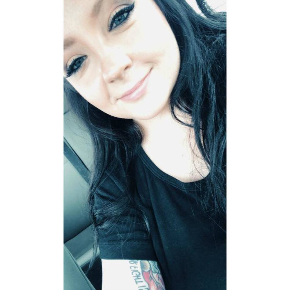 Meet your Posher, Kayla